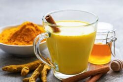 How To Choose The Right Turmeric Powder? Benefits And Ways To Consume It