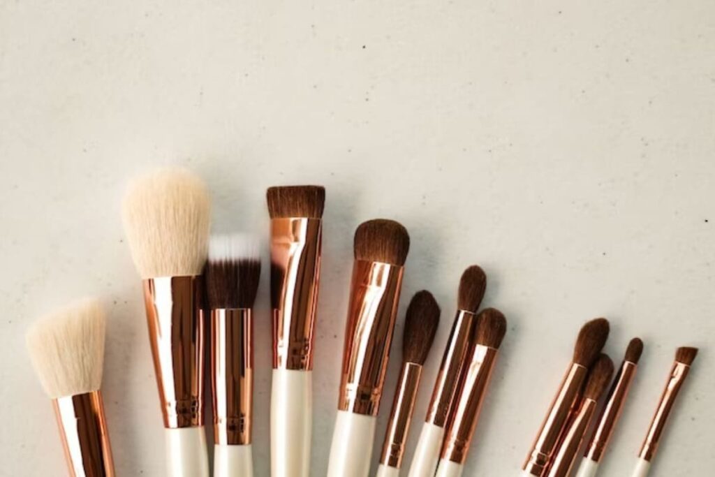 5 Easy Tips And Tricks To Clean Your Makeup Accessories