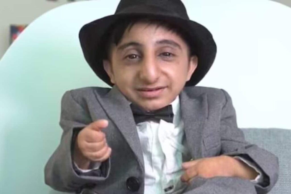 Meet Iran's Afshin Esmaeil Ghaderzadeh, The Shortest Man Alive