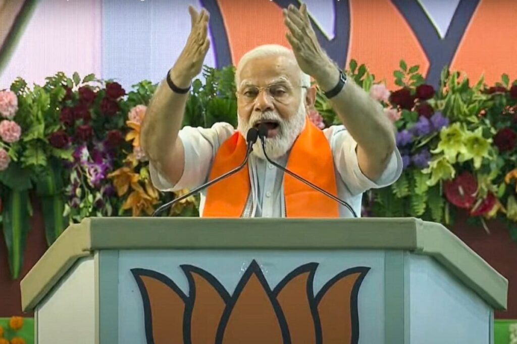 'Jisne Desh ko Loota Hai…’: PM Modi’s Brutal ‘Scam’ Attack Spares None From Opposition