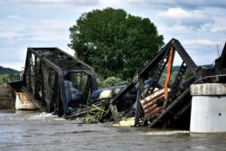 US Freight Train Carrying Hazardous Materials Plunges into River After Bridge Collapses, Water Supply Cut
