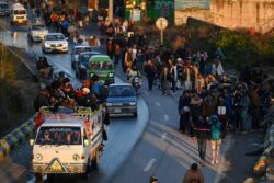 7 killed, 42 Injured After Two Buses Collide in Pakistan's Sindh