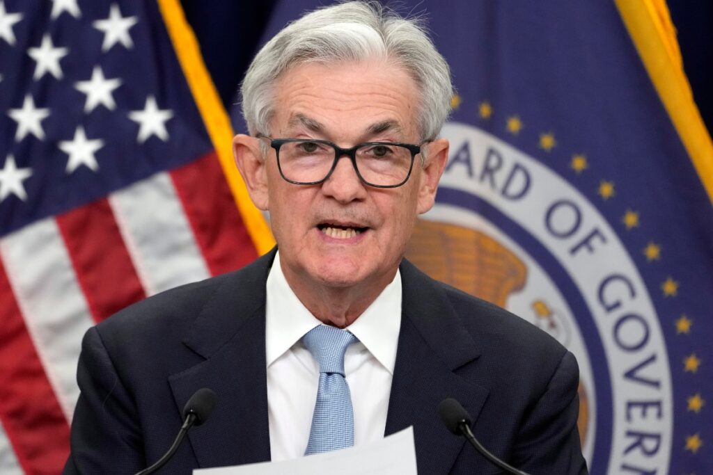 US Fed Pauses Rate Hikes after 10 Straight Increases, Signals Potential for Two More Hikes in 2023
