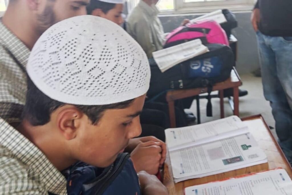 Darul Uloom Deoband Prohibits Students From Learning English While Studying in Islamic Seminary