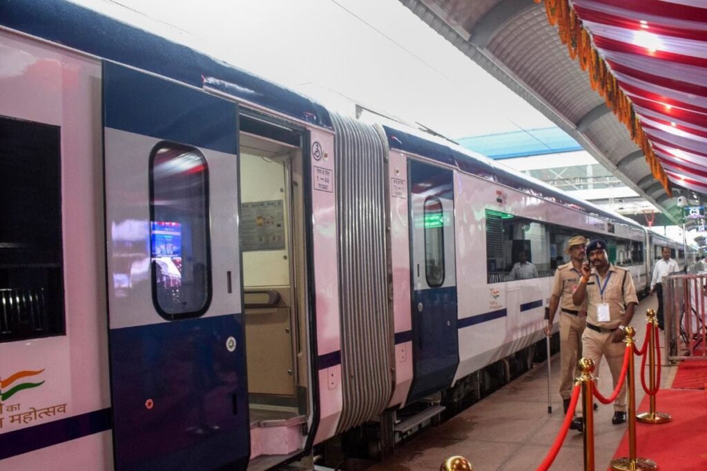 With 5 New Trains Flagged Off Today, Vande Bharat Count is Now 23; All Rail-Electrified States Connected