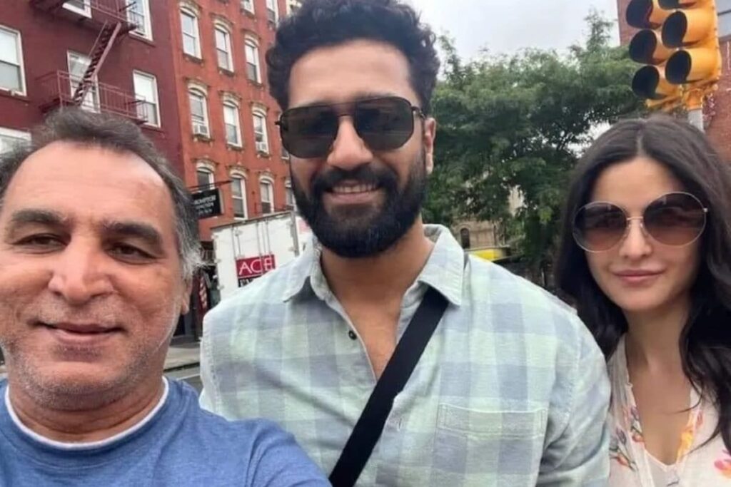 Vicky Kaushal And Katrina Kaif Holiday Photo From New York Goes Viral, Couple Pose With Fan