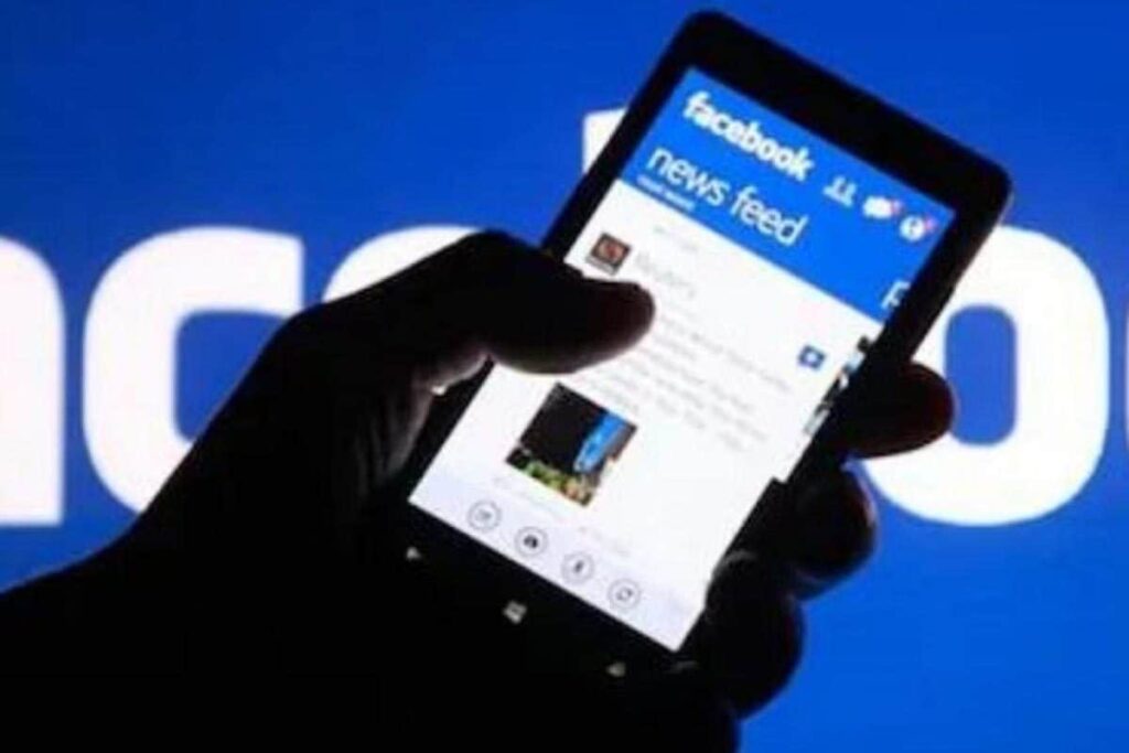 HC Warns Facebook Its Operations Would Be Shut Down if it Does Not Cooperate with Police Investigation