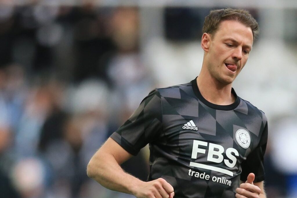 Jonny Evans Makes Surprise Comeback To Manchester United On Short-Term Deal