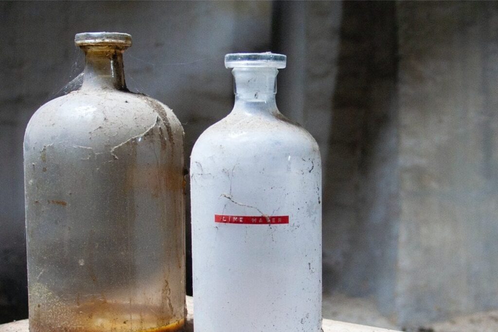 HC Refuses to Put Blanket Ban on Sale of Acid, Directs Govt to Strictly Implement Rules to Prevent Misuse for Crimes