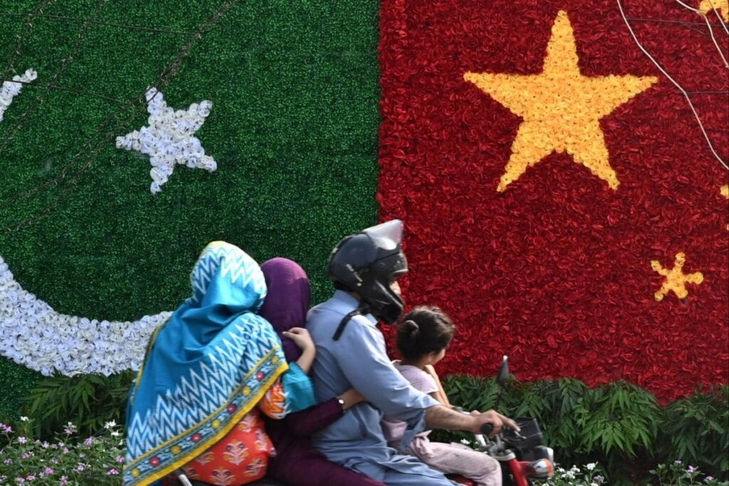 China, Pakistan to Celebrate 10th Anniversary of CPEC amid Terror Threat