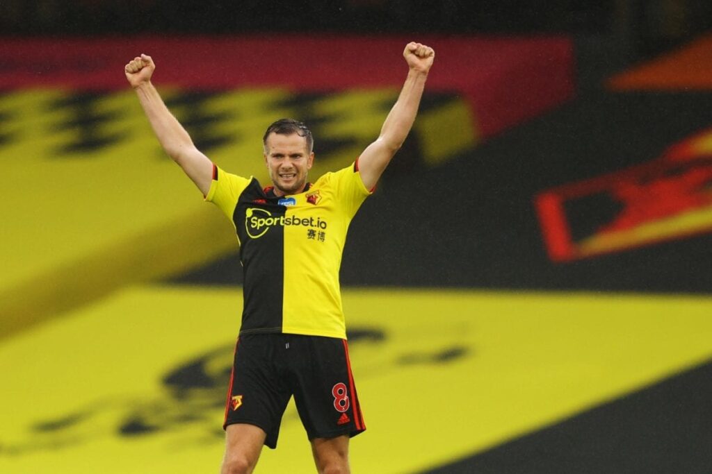 Former Manchester United Midfielder Tom Cleverley Announces Retirement