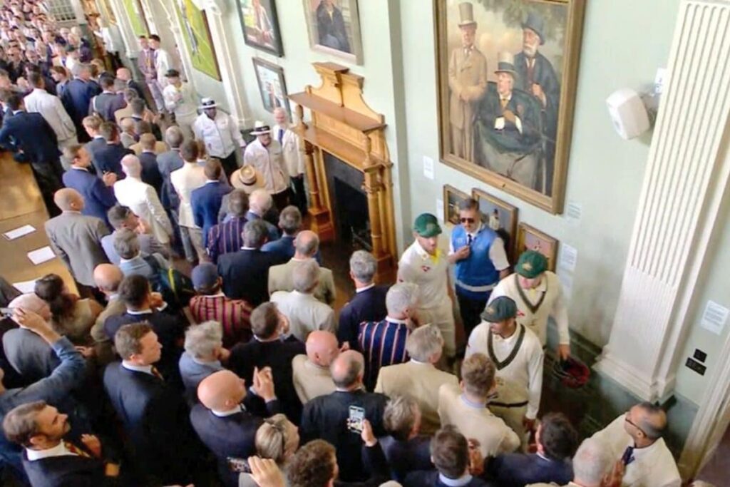 Lyon Reveals What Exactly Happened at Lord's Long Room in the Aftermath of Bairstow's Controversial Stumping