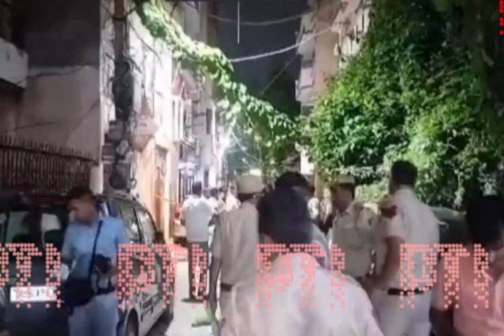 Woman Shot in the Head From Point-Blank Range in Delhi's Dabri; Shooter Kills Self Later