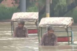 Delhi Rickshaw Puller Smiling While Pedalling in Chest-deep Water Shows Sad State of Our Capital