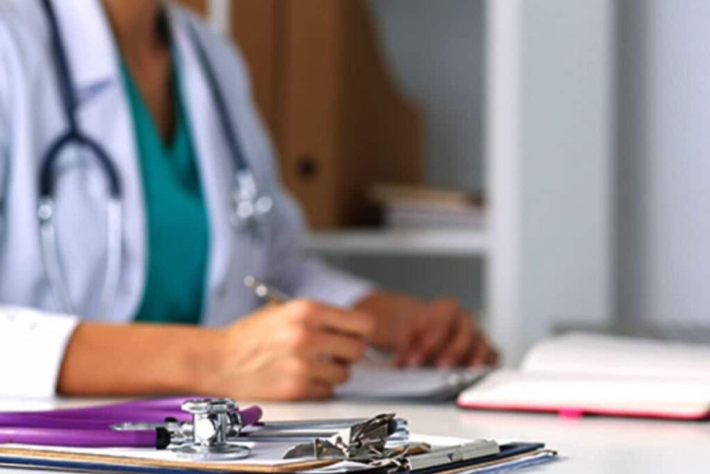 'Stupid Question’: 'Liver Doctor' Slammed For ‘Rude’ Behaviour After Patient Asks Query on Twitter