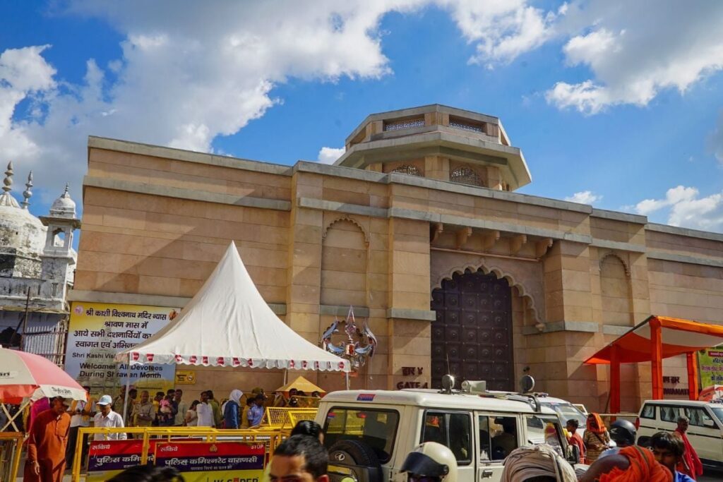 Gyanvapi Masjid News LIVE: 32 People from Hindu Side and ASI Team Inside Mosque as Survey Begins to Find Out 'True Facts'