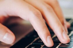 In Just 13 Seconds, Man Sets World Record With Lightning-Fast Typing Skills