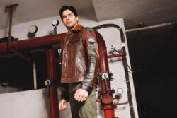 Kiara Advani Thinks Hubby Sidharth Malhotra Is Looking 'Too Hot' In These Pics