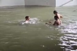 Maha: Viral Video Shows Youngsters Swimming in Flooded Uran Station; CR Says Premises Under Contruction