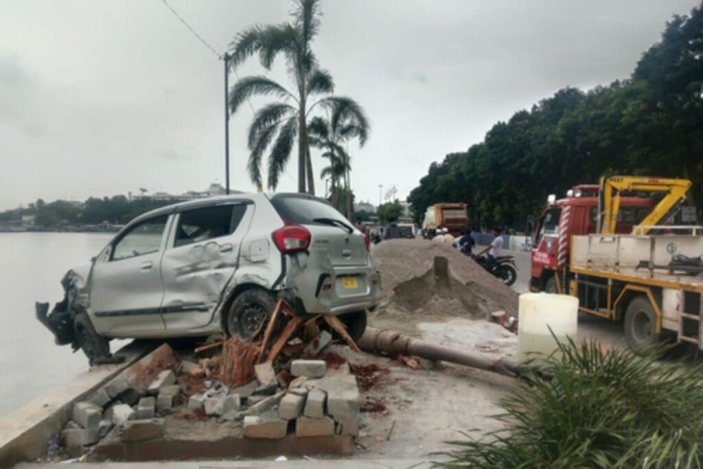 Telangana: Speeding Car Mows Down Biker in Hyderabad