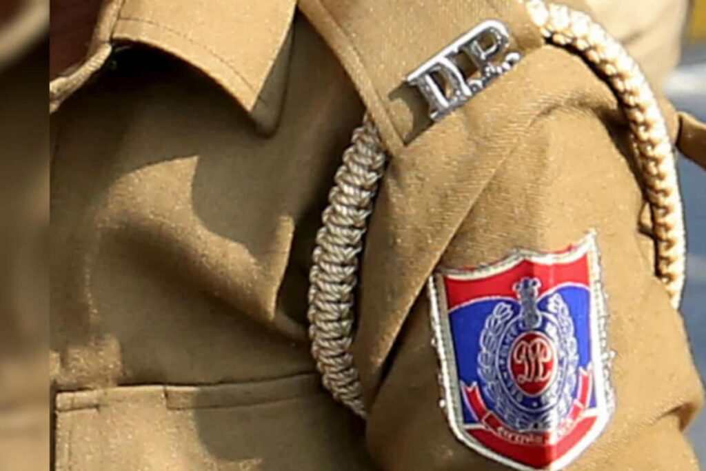 Delhi Police’s Advisory On Conjunctivitis Features A Kala Chashma Twist