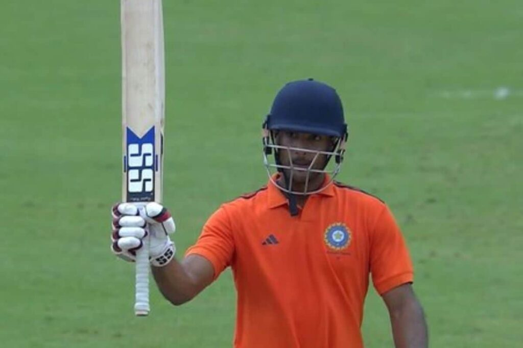 Deodhar Trophy: Mayank Agarwal Makes 98 as South Zone Beat West Zone by 12 Runs