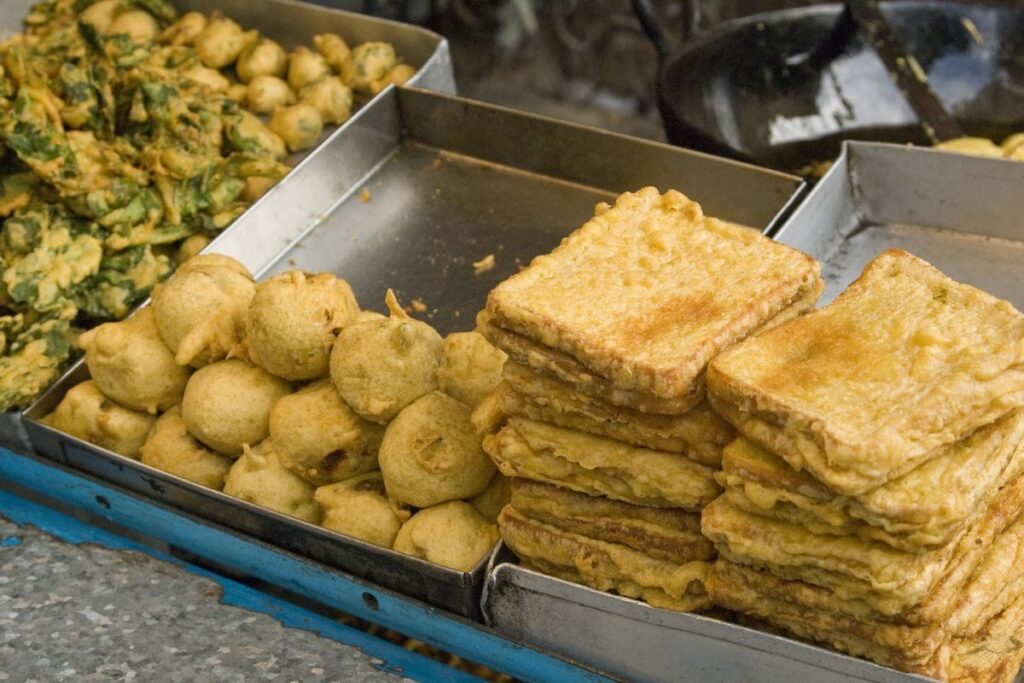 What the Fork: Rain, Bhajiyas, Cutting Chai – A Perfect Monsoon for Mumbaikars, Writes Kunal Vijayakar