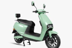 India Should Target 100 Percent Electrification of 2 and 3 Wheelers by 2030: Amitabh Kant