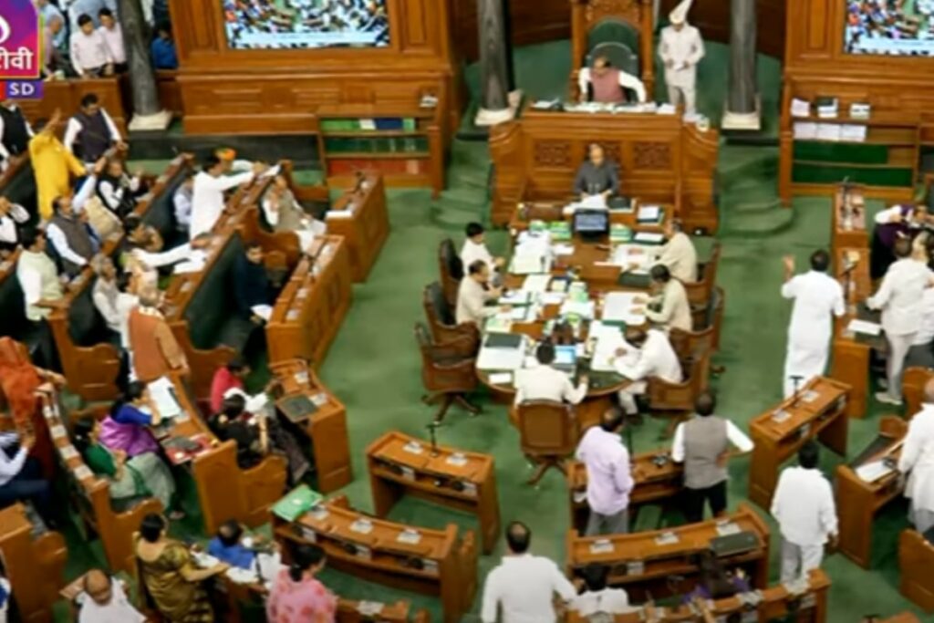 11 Political Parties with 91 MPs Remain on Fence as BJP, Congress Sew Up Alliances