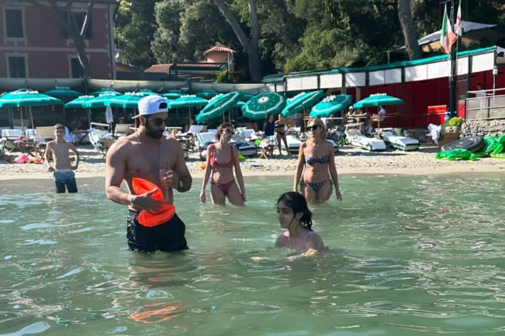 Ranbir Kapoor Goes Shirtless, Jumps Into Ocean With Niece Samaira During Vacay, Photo Goes Viral