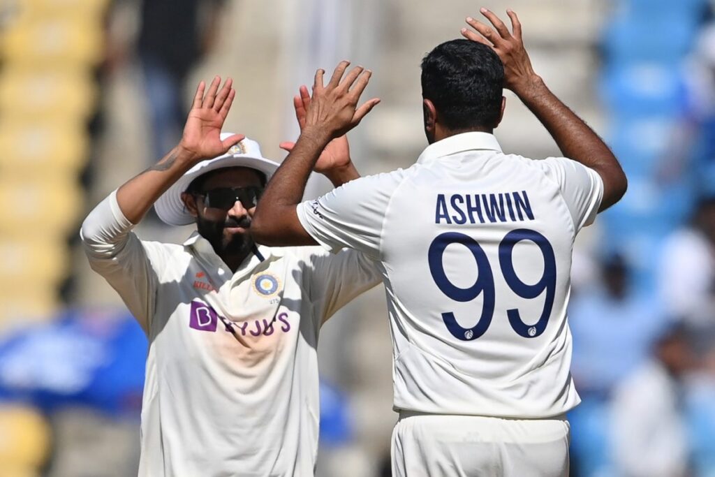 'Three Pacers, Two Spinners': India Captain Rohit Sharma Reveals Bowling Combination for 1st Test