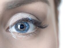 Use Contact Lenses? This Woman's Story Will Make You Think Twice
