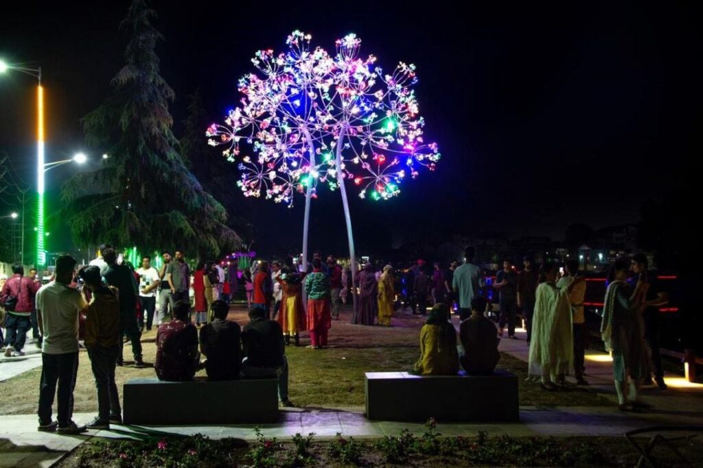 'Realised Our Separate Identity Was A Curse': 4 Yrs Since Art 370 Scrapped, Kashmiris Cherish Winds of Change