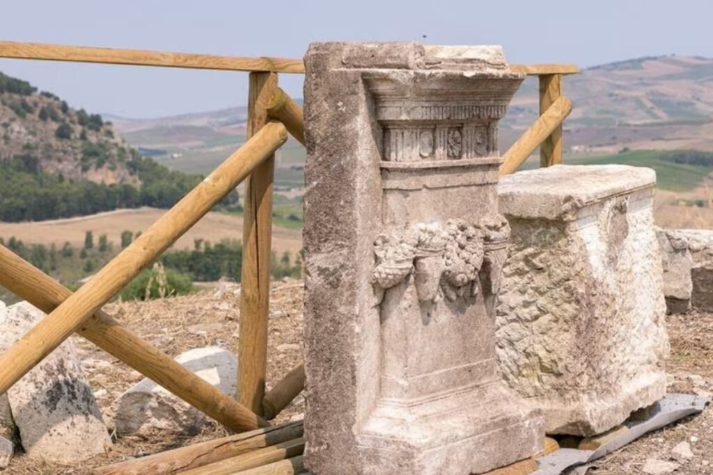 Ancient Greek Altar Unearthed at Archaeological Site in Sicily