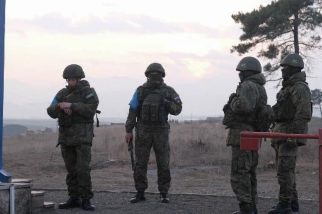 Azerbaijan, Armenia Hold Talks, Russia Proposes Moscow Summit