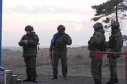 Azerbaijan, Armenia Hold Talks, Russia Proposes Moscow Summit