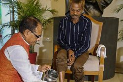 MP Assembly Adjourned for Day Amid Ruckus by Congress on Urination Incident, Tribal 'atrocities'