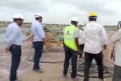 Telangana: 1 Worker Dead, 2 Injured After Concrete Slab Collapses at Factory in Suryapet | WATCH