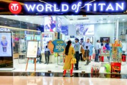 Rekha Jhunjhunwala Gets Richer By Rs 500 Cr In Few Minutes From This Tata Stock; Do You Own?