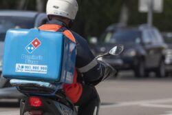 Domino's Delivery Guy Proposes Woman Customer on Chat, Police Intervenes After Tweet Goes Viral