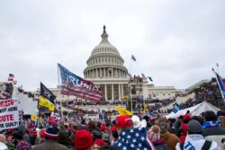 US Capitol Riot Suspect Arrested Near Obama's Home to Remain Jailed Pending Trial