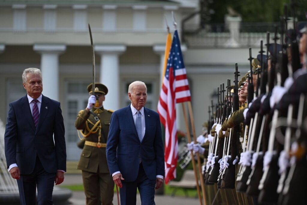NATO Wrestles with Ukraine Bid at Summit on Russia's Doorstep, Biden to Meet Zelensky on Wednesday