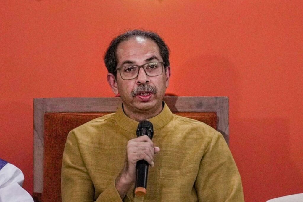 Maha: Uddhav Supporters Pull Down Posters of MP Navneet Rana, Husband Ahead of His Amravati Visit