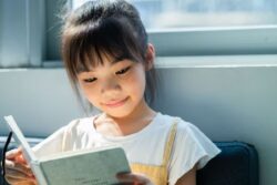 6 Screen-Free Ways To Engage Your Child