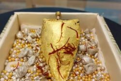 This Lucknow Shop Sells Paan Worth Rs 999 With 24-carat Gold On It