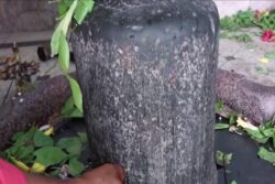 This Only Shiva Temple In India Where Vaishnav Tilak Is Applied To Shivling