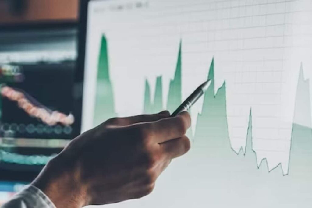 ITC shares snap three-day losing run, rebound 2% as street sees positives in hotel business demerger