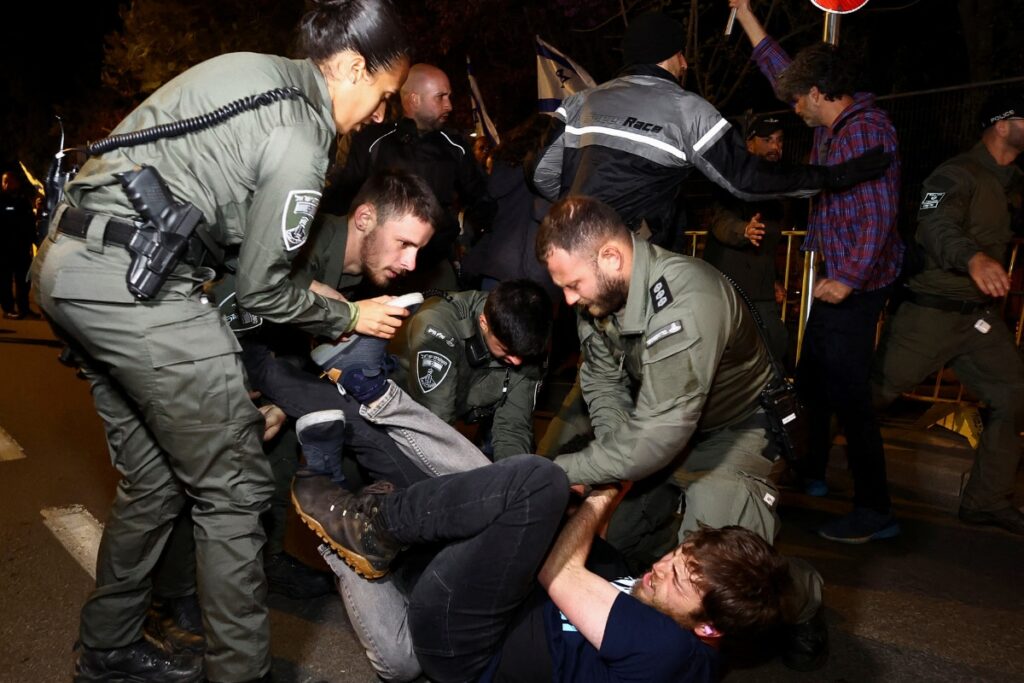 Israeli Parliament Adopts First Reading of Controversial Bill Overhauling Judiciary