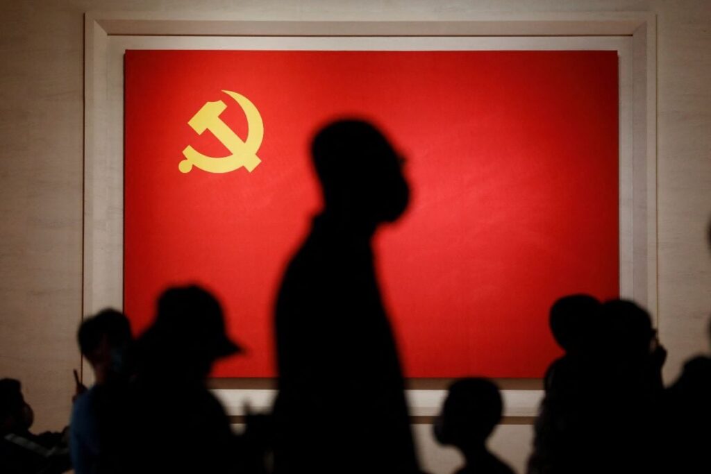 China Poses ‘New Bio Threat’, CCP & Military Developing ‘Neurostrike’ Weapons: Report