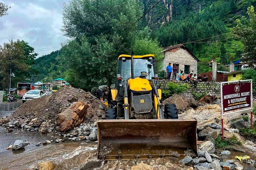 Monsoon Fury: Relief Efforts Ramp Up in T'gana; U'khand Rivers Overflow; Cloudburst Hits HP